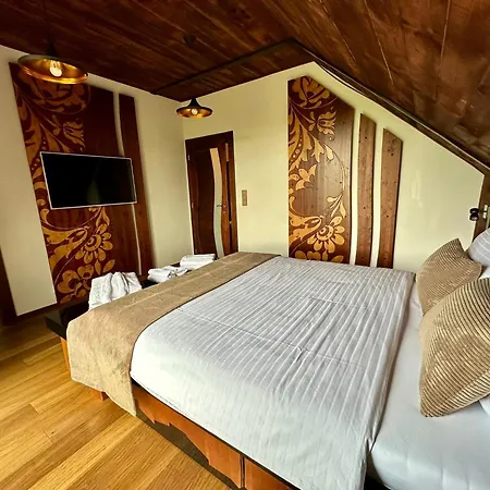 Matthe Lomnica Chalet *