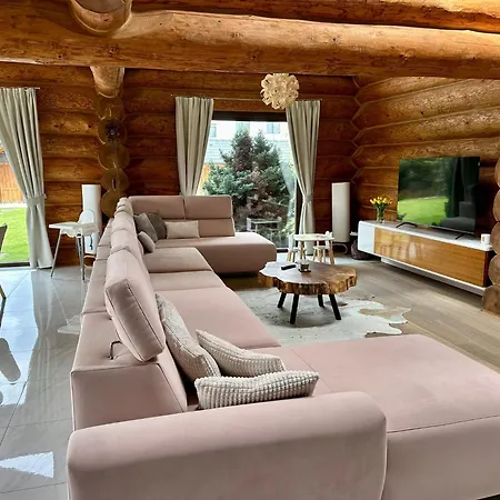 Matthe Lomnica Chalet *