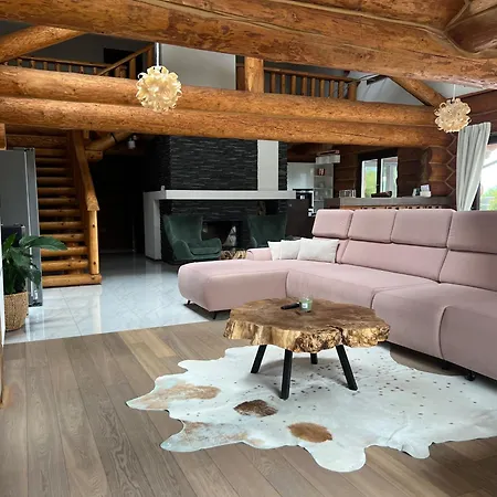 Matthe Lomnica Chalet *